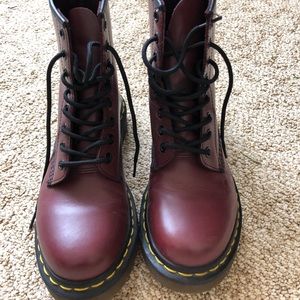 Dr. Marten cherry red boot 🍒